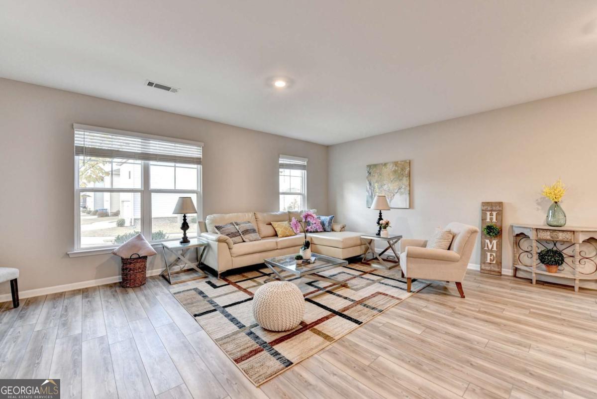 4335 Magpie Drive Hoschton GA 30548