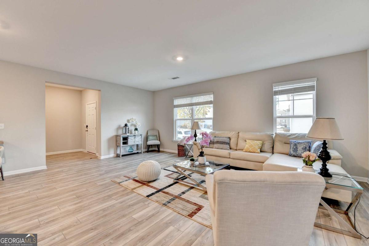 4335 Magpie Drive Hoschton GA 30548