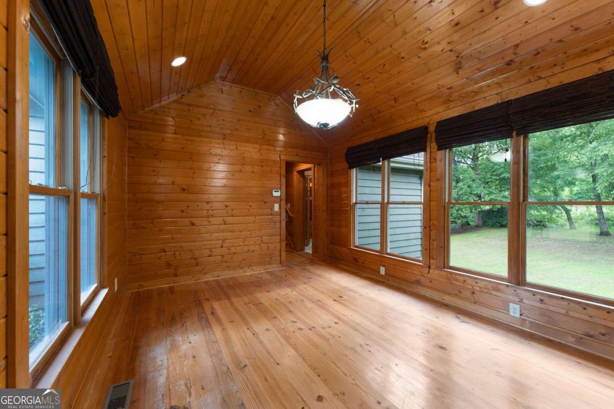 442 Cartecay River Run Ellijay GA 30536