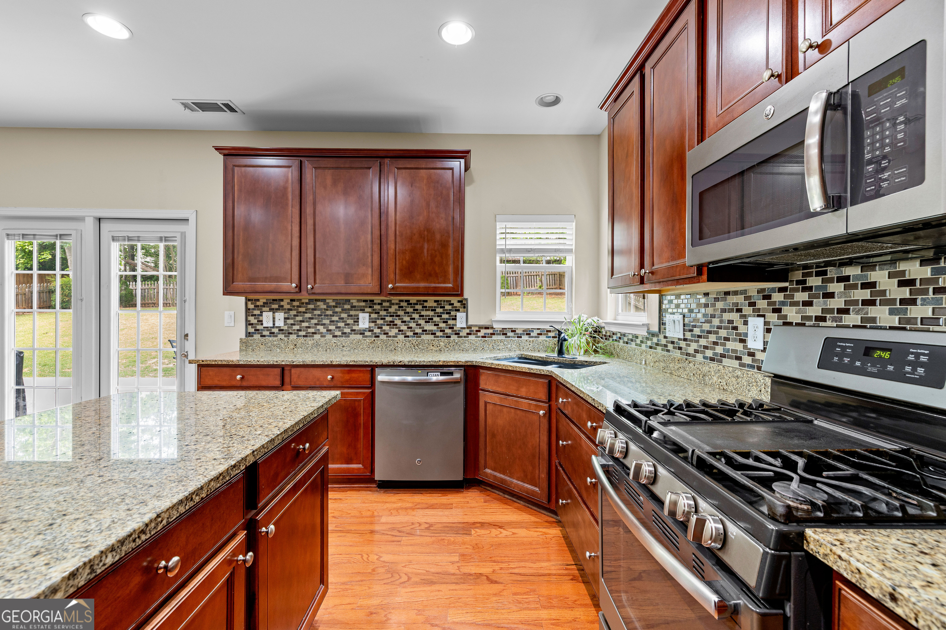 10 Stonebridge Pass Newnan GA 30265