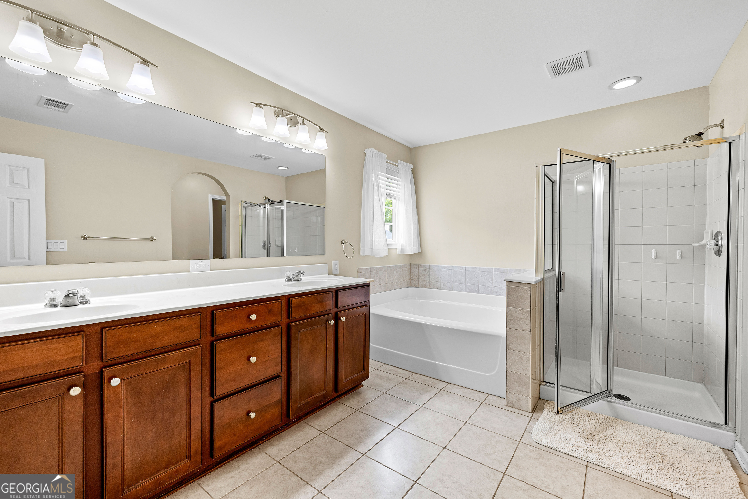 10 Stonebridge Pass Newnan GA 30265