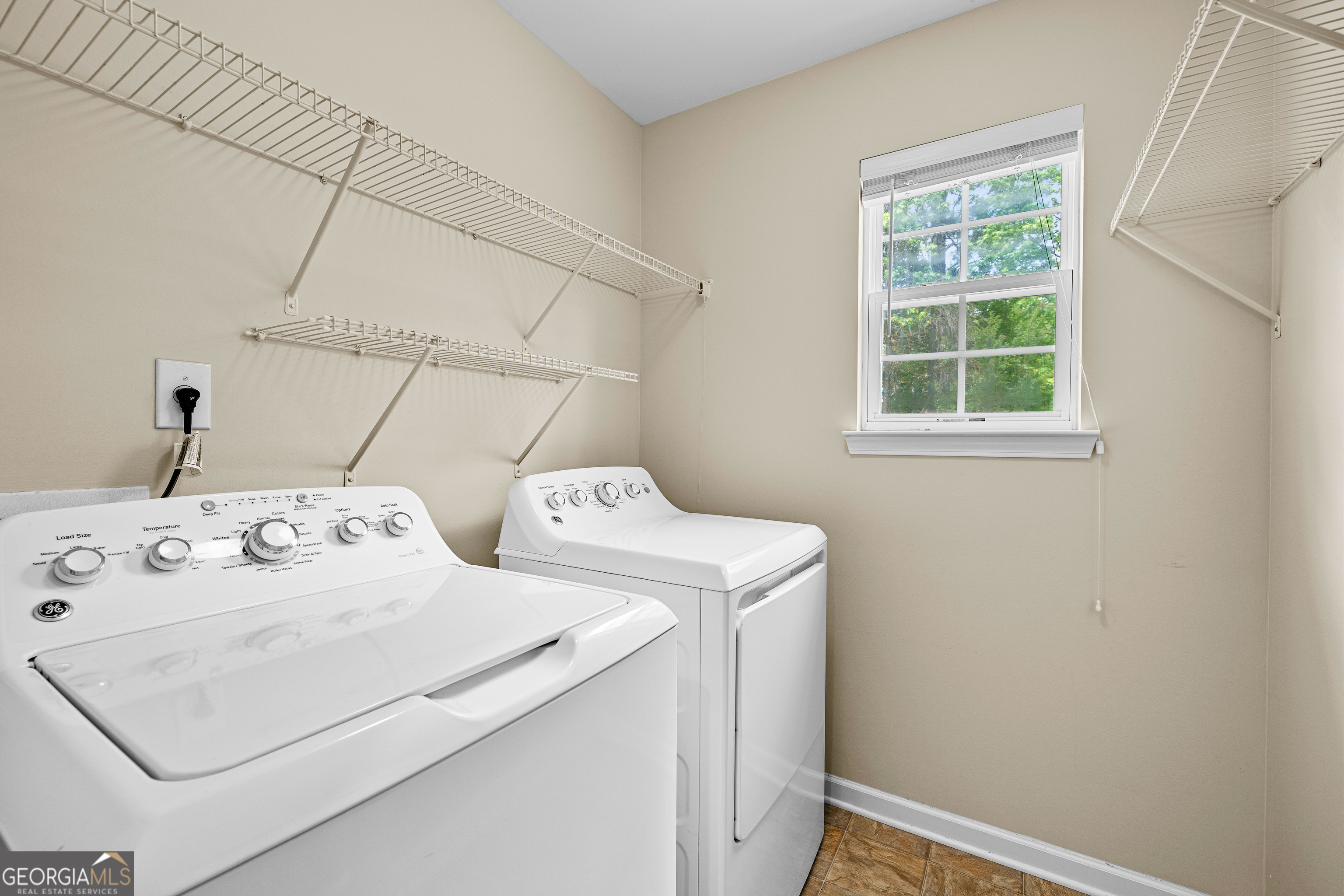 10 Stonebridge Pass Newnan GA 30265