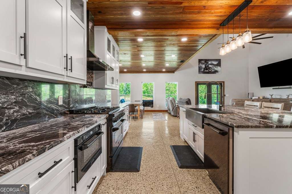 795 Hunter Road Cataula GA 31804
