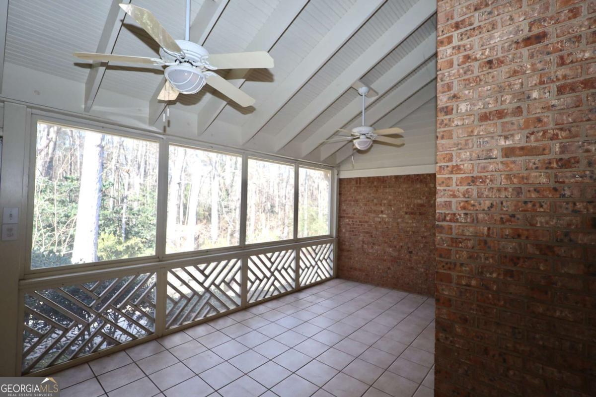 150 Stratford Way Fayetteville GA 30214