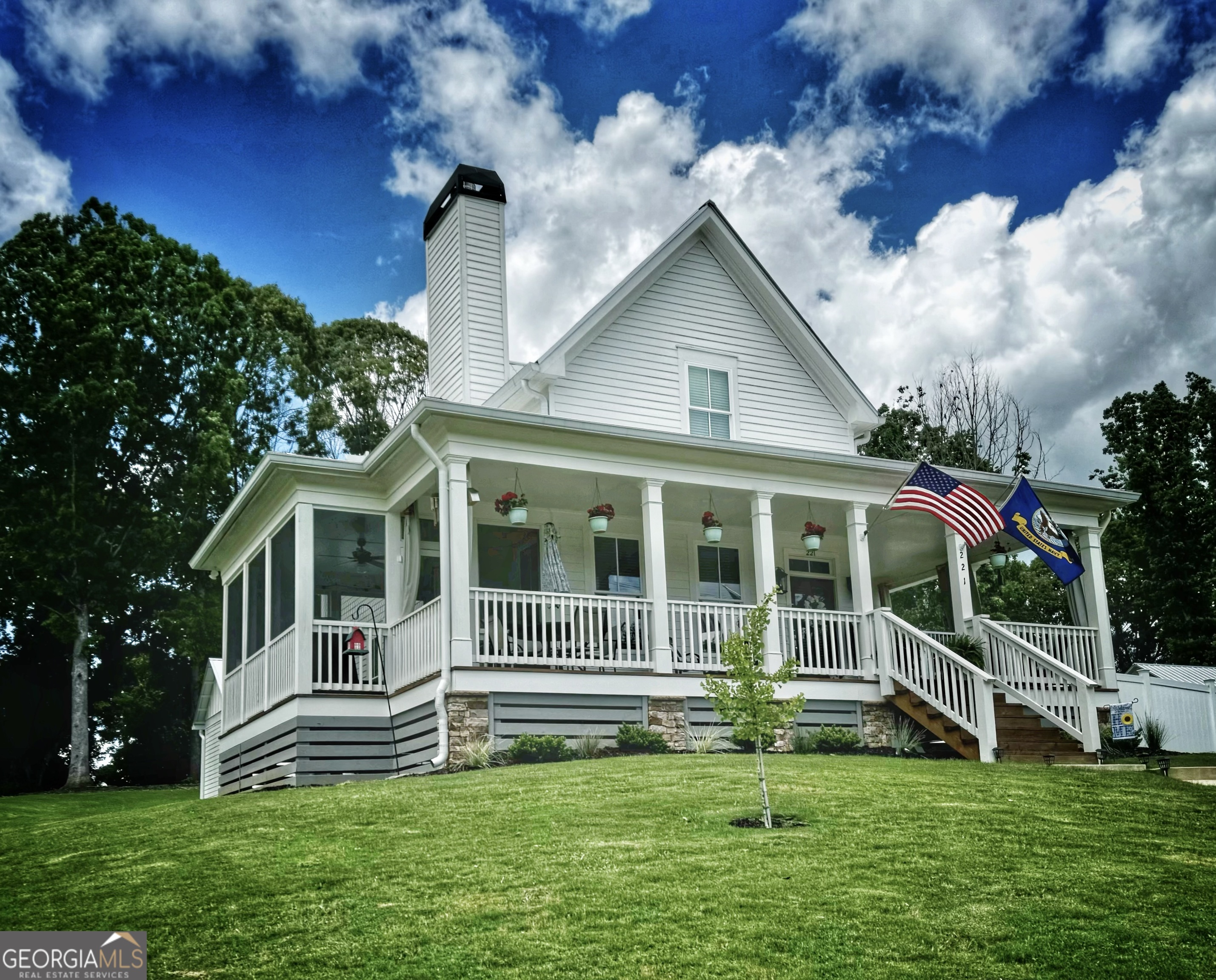 221 E Underwood Street Cleveland GA 30528