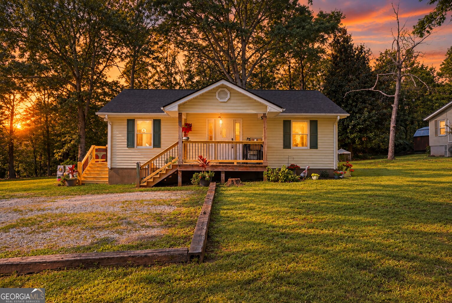 1778 State Highway 17 Clarkesville GA 30523