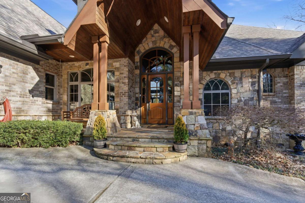 6427 Point Twenty Two Gainesville GA 30506