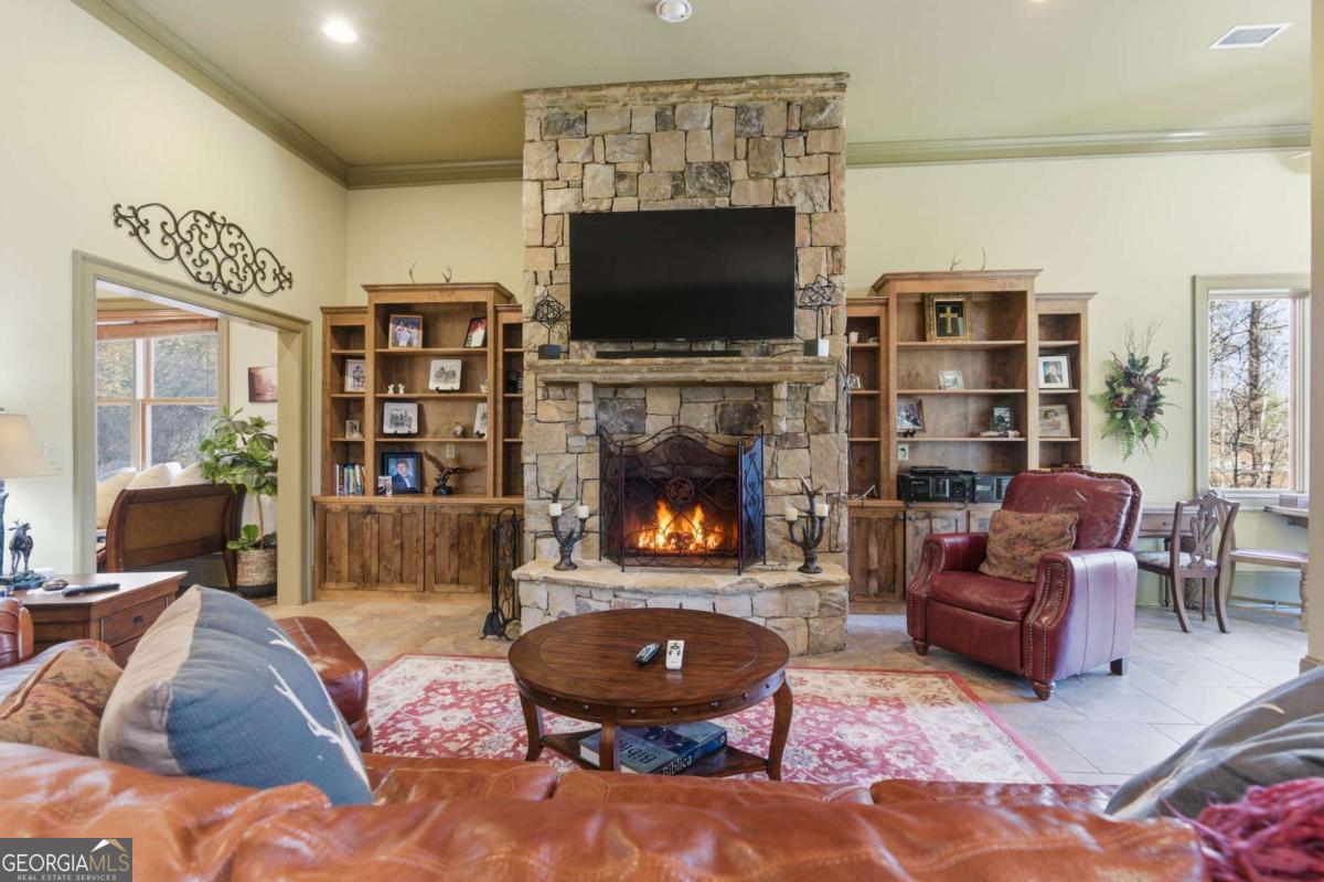 6427 Point Twenty Two Gainesville GA 30506