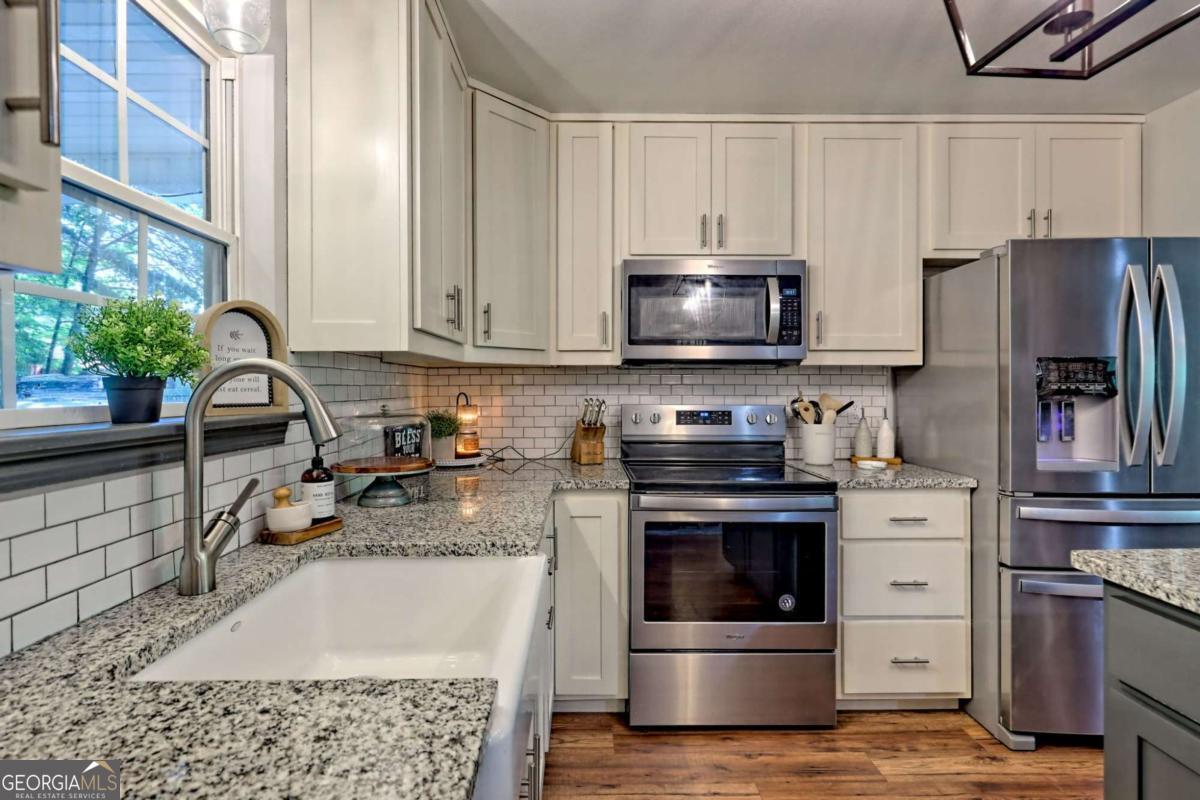 5221 Pine Crest Road Young Harris GA 30582