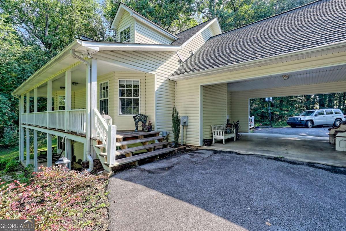 5221 Pine Crest Road Young Harris GA 30582
