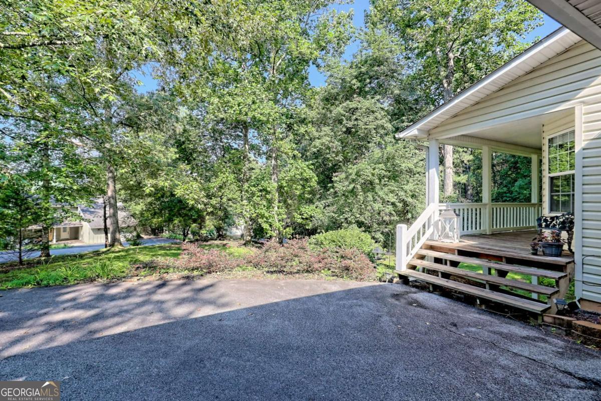 5221 Pine Crest Road Young Harris GA 30582