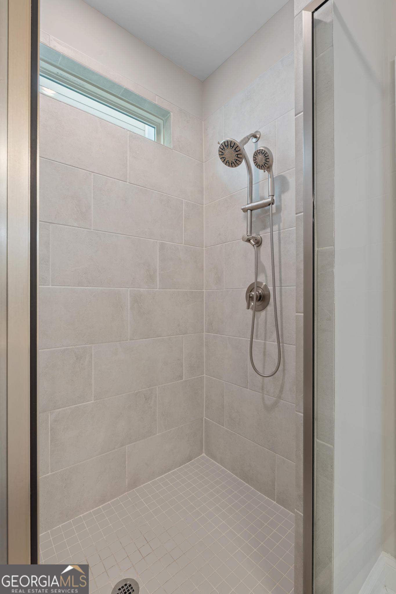 5202 Noble Oak Cove Gainesville GA 30504