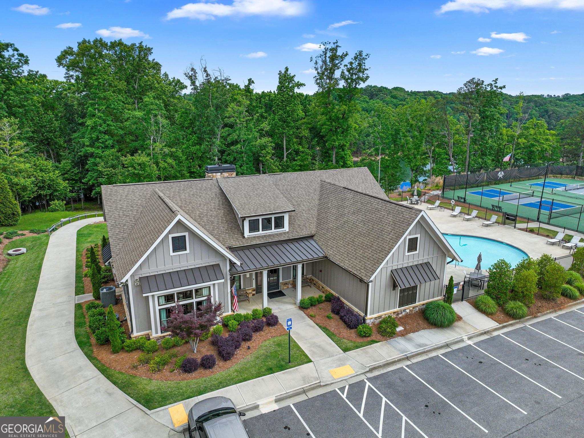 5202 Noble Oak Cove Gainesville GA 30504