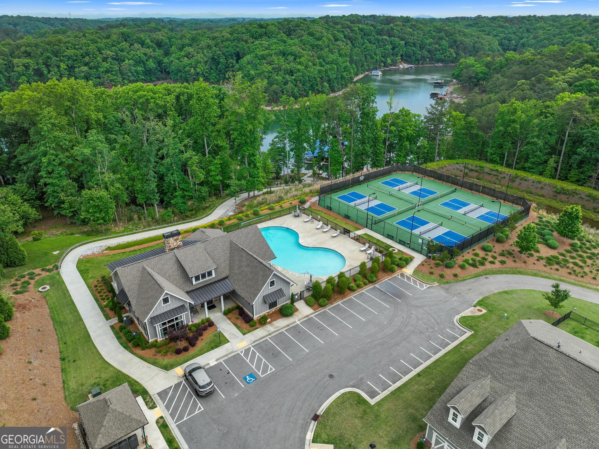 5202 Noble Oak Cove Gainesville GA 30504