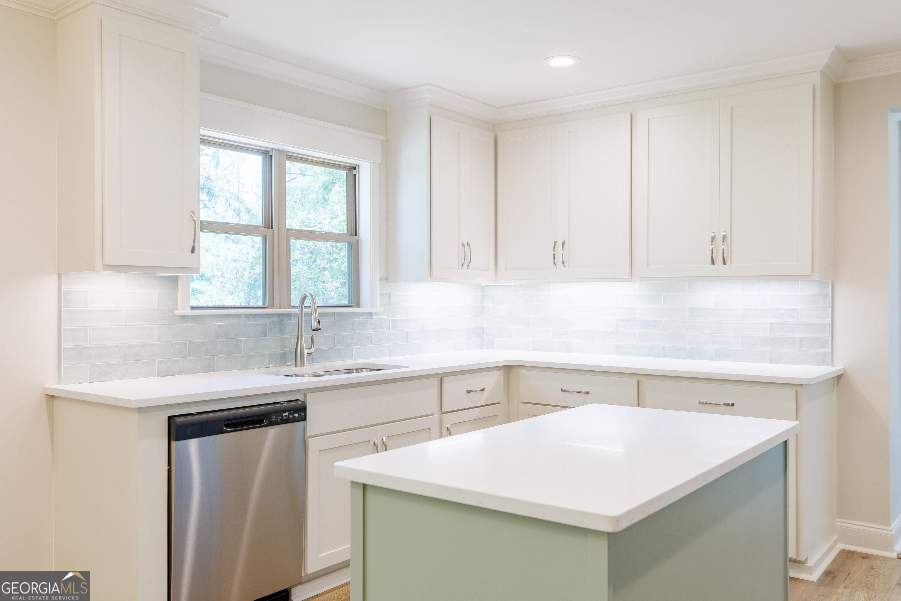 6641 Shiloh Road Hahira GA 31632