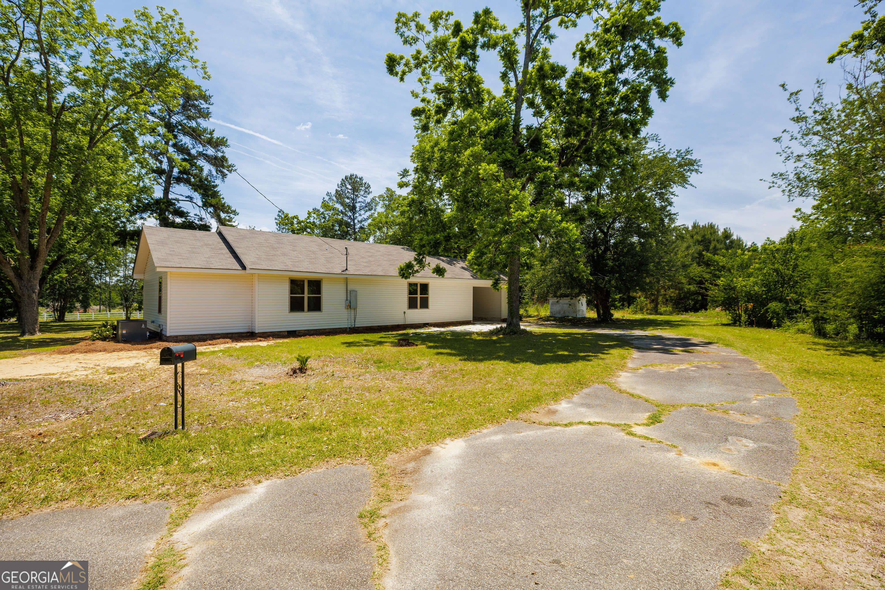 6641 Shiloh Road Hahira GA 31632