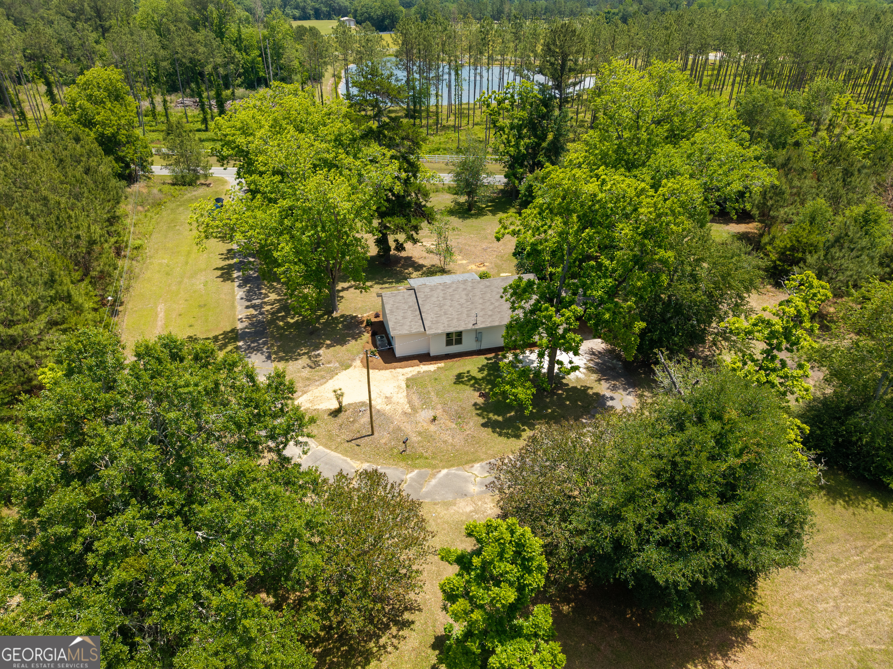 6641 Shiloh Road Hahira GA 31632