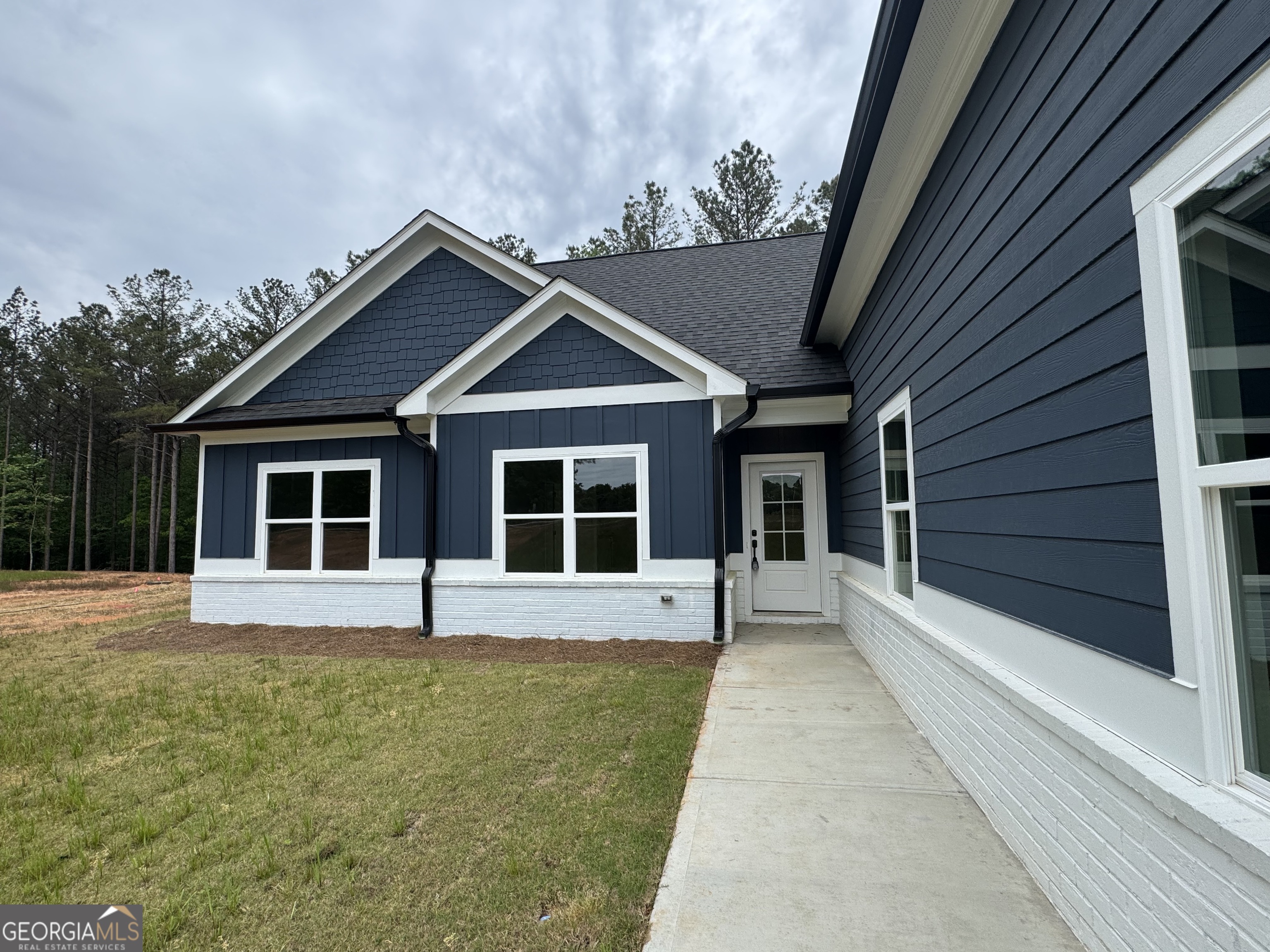 2021 N. Hicks Road Toccoa GA 30577