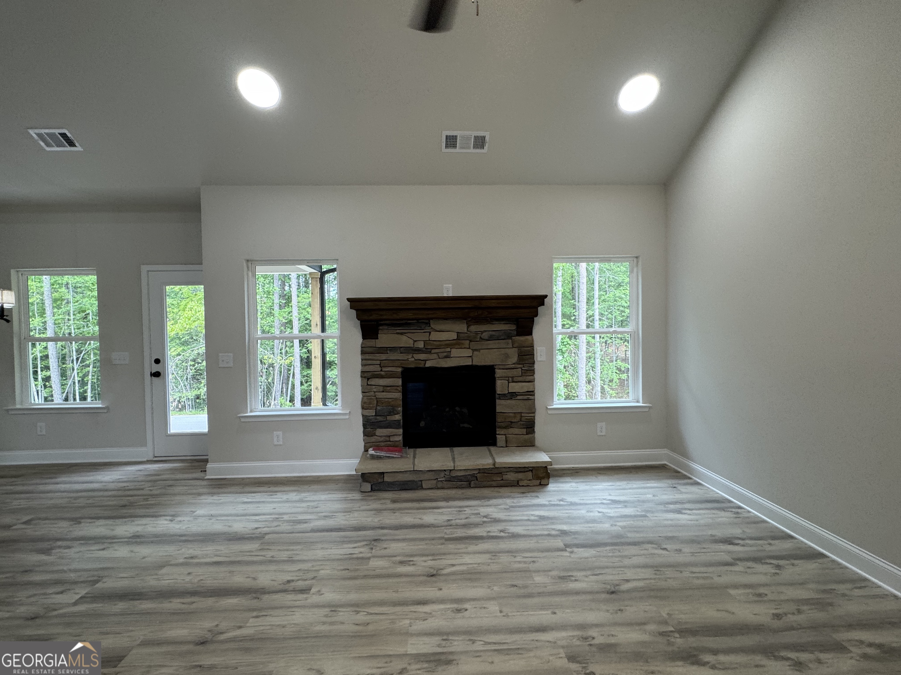 2021 N. Hicks Road Toccoa GA 30577