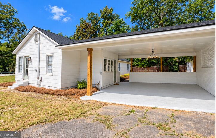711 5th Avenue Twin City GA 30471