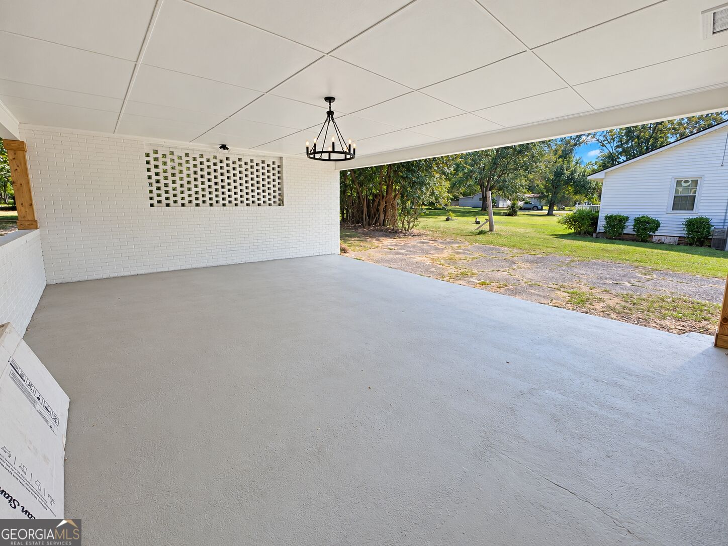 711 5th Avenue Twin City GA 30471