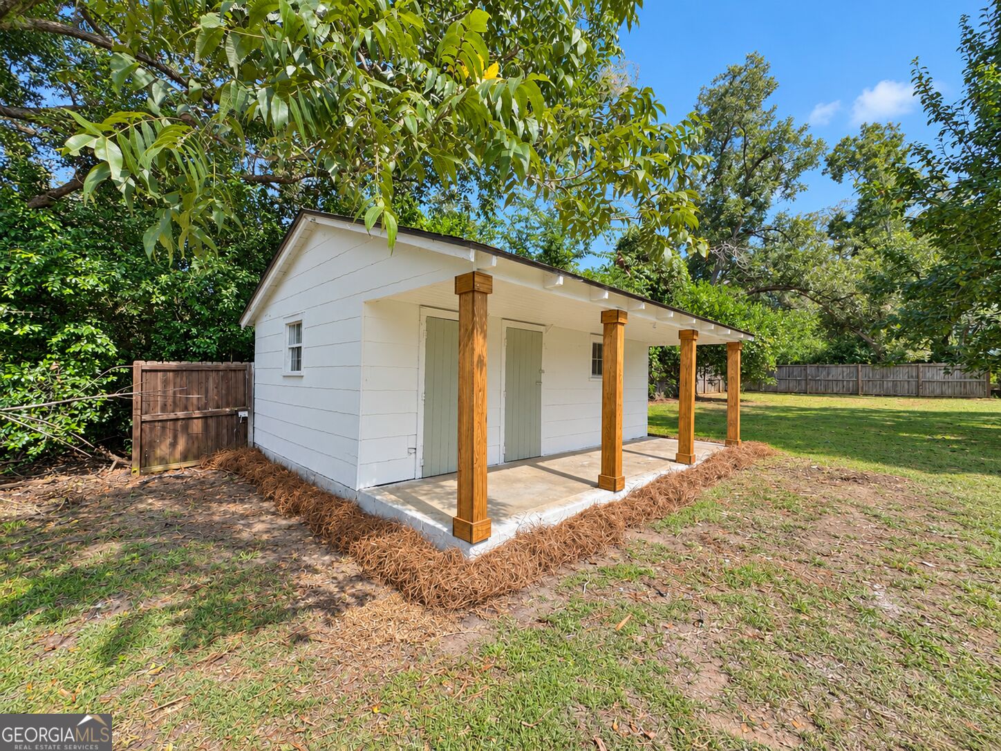 711 5th Avenue Twin City GA 30471