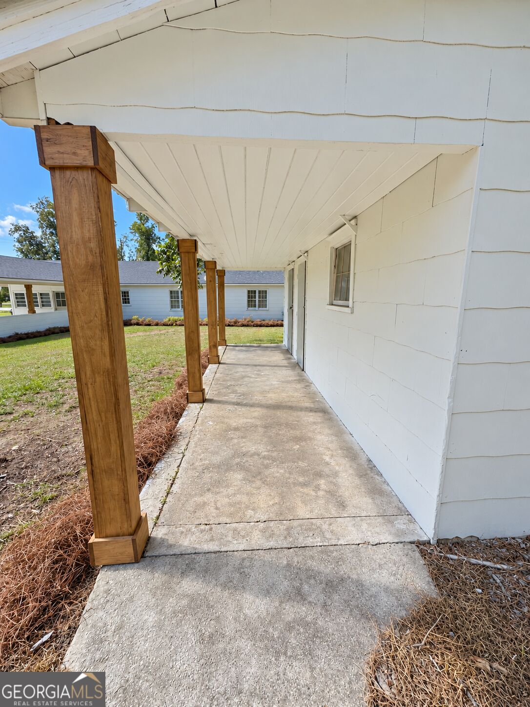 711 5th Avenue Twin City GA 30471