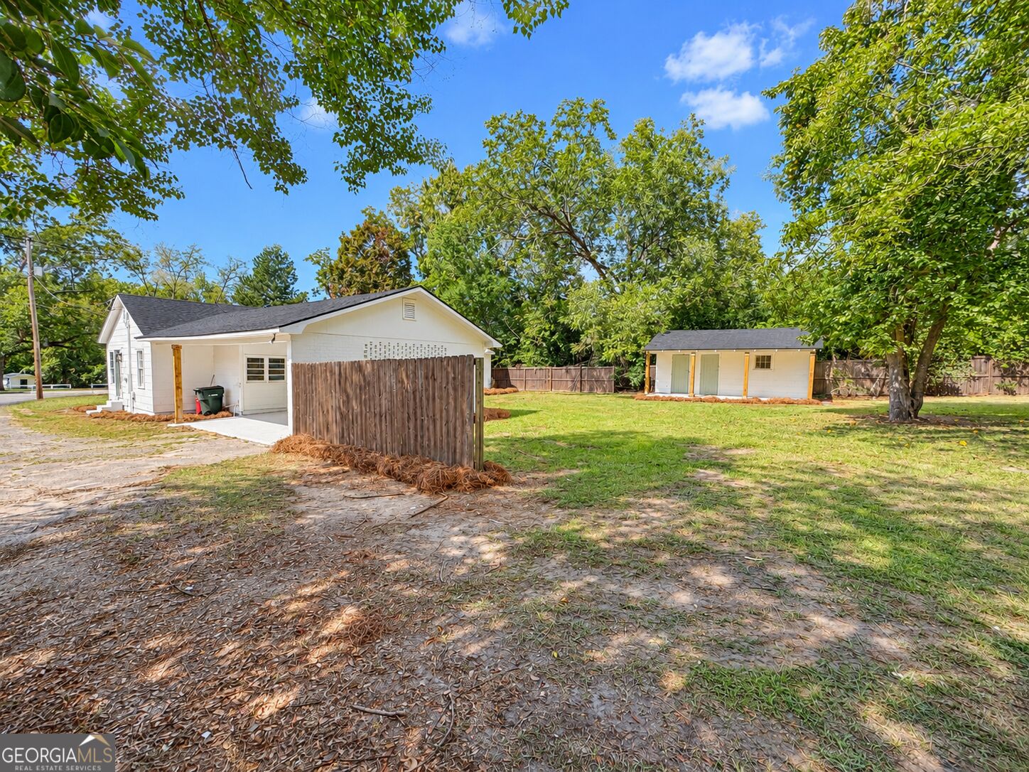 711 5th Avenue Twin City GA 30471