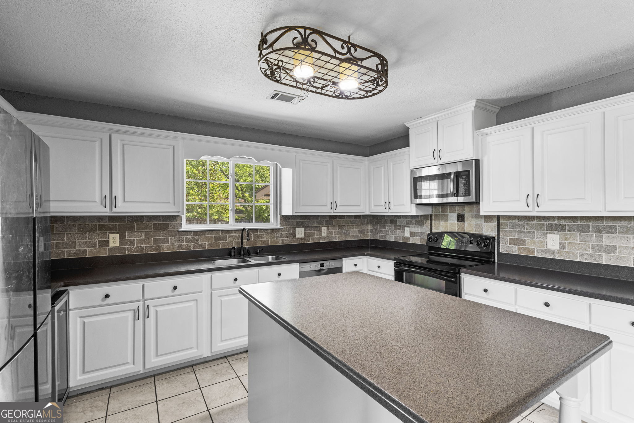 104 Haag Drive Warner Robins GA 31093
