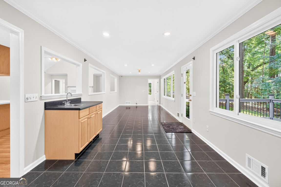 20 Tabor Forest Drive Oxford GA 30054