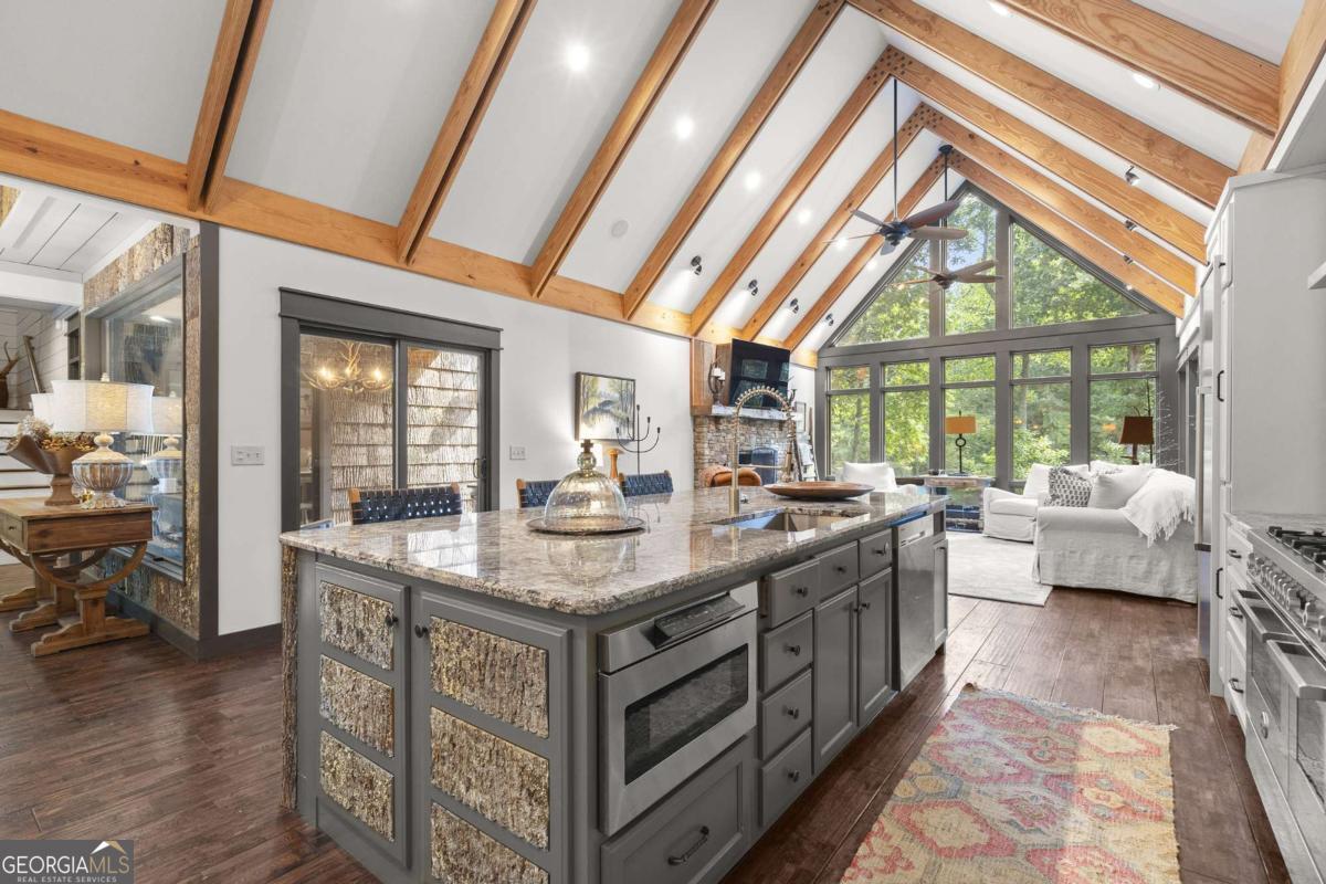 530 Burleson Road Ellijay GA 30536