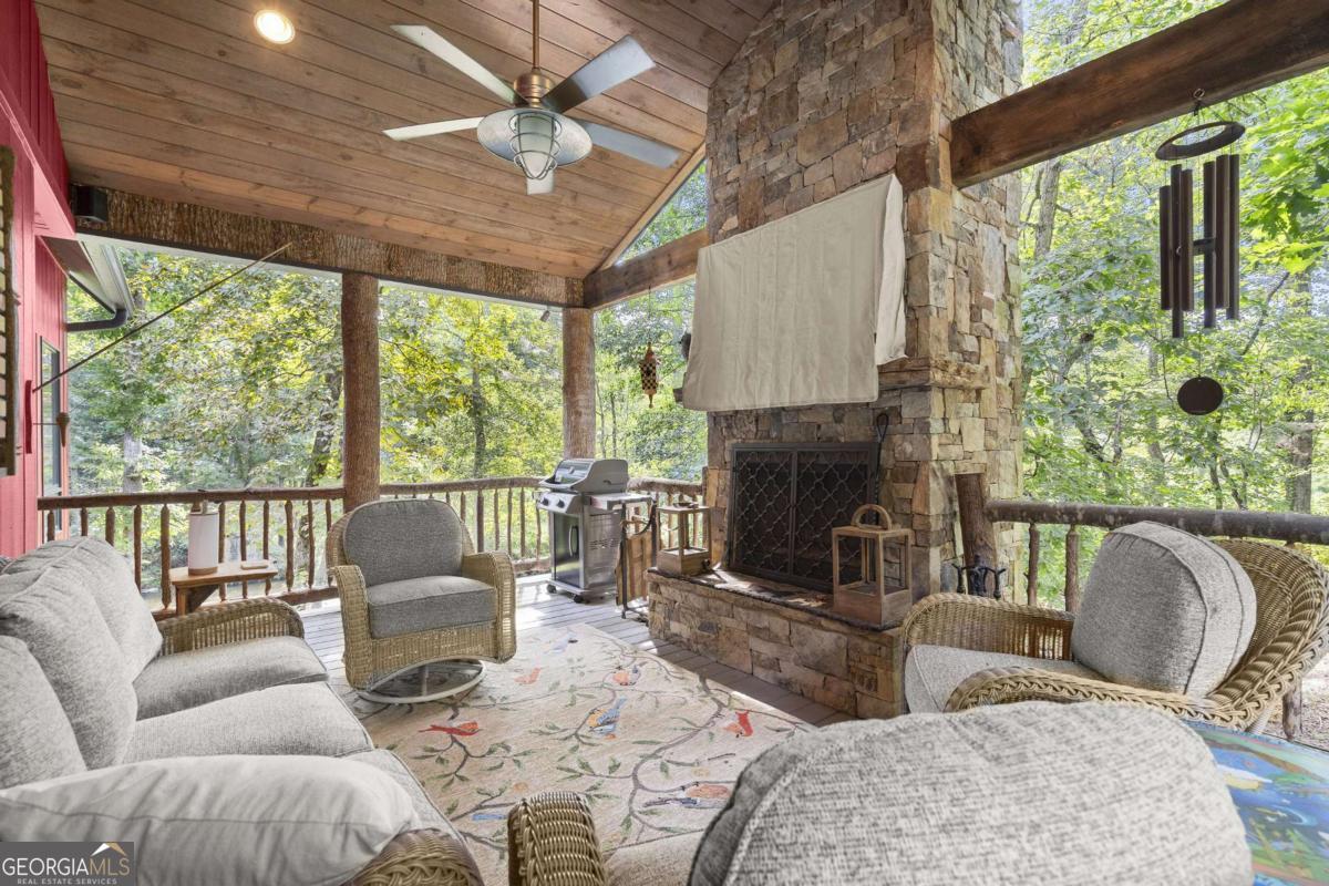 530 Burleson Road Ellijay GA 30536
