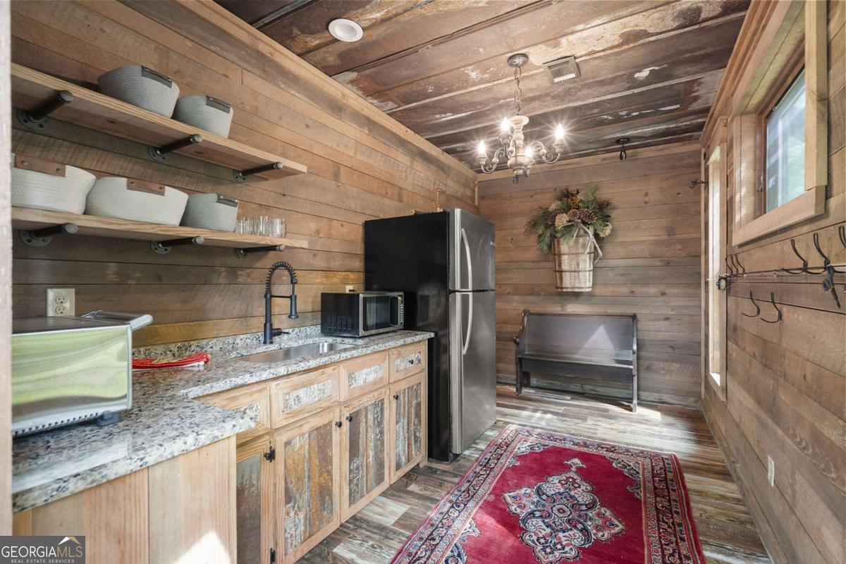 530 Burleson Road Ellijay GA 30536