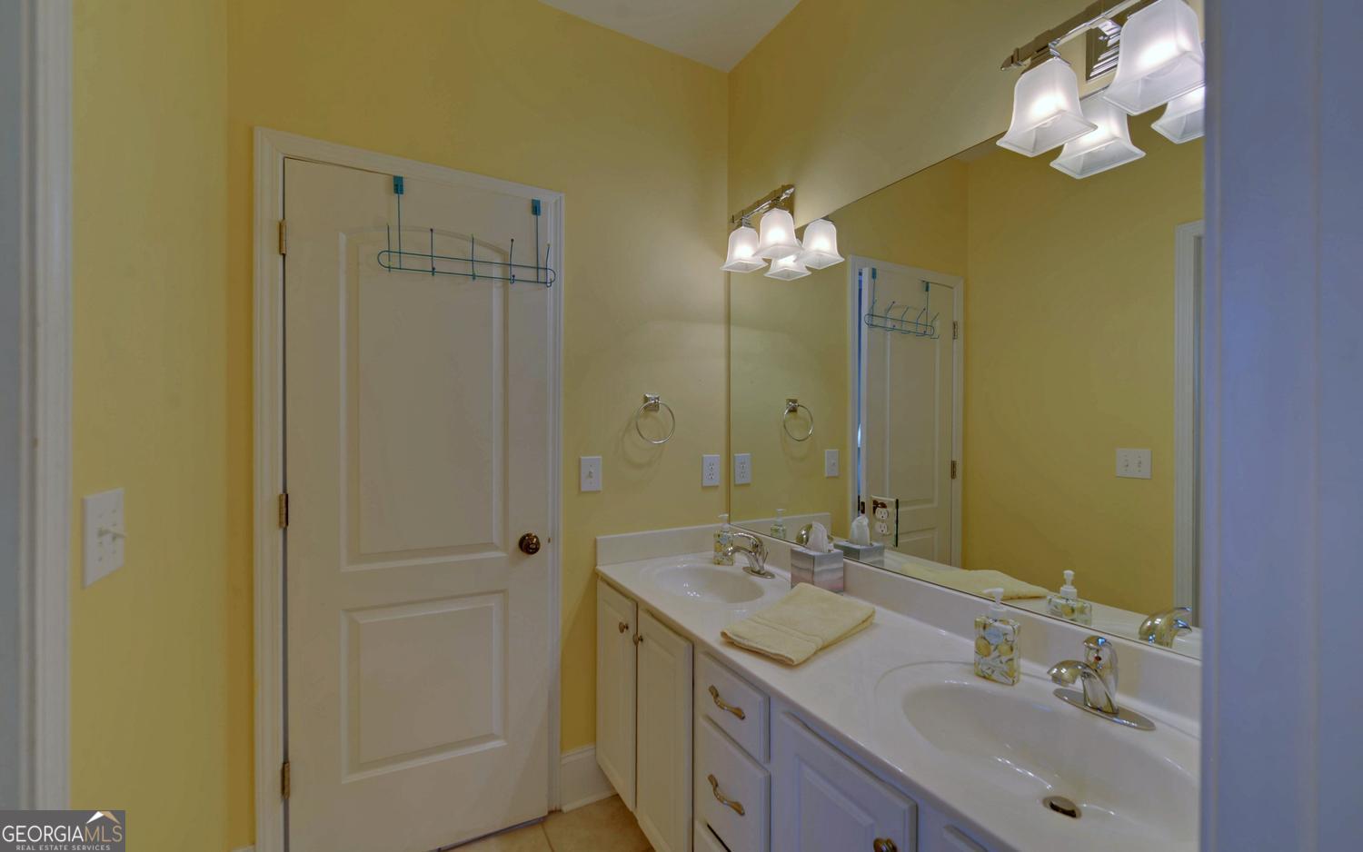 227 Capri Drive Hartwell GA 30643
