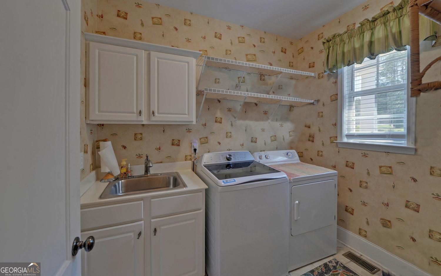 227 Capri Drive Hartwell GA 30643