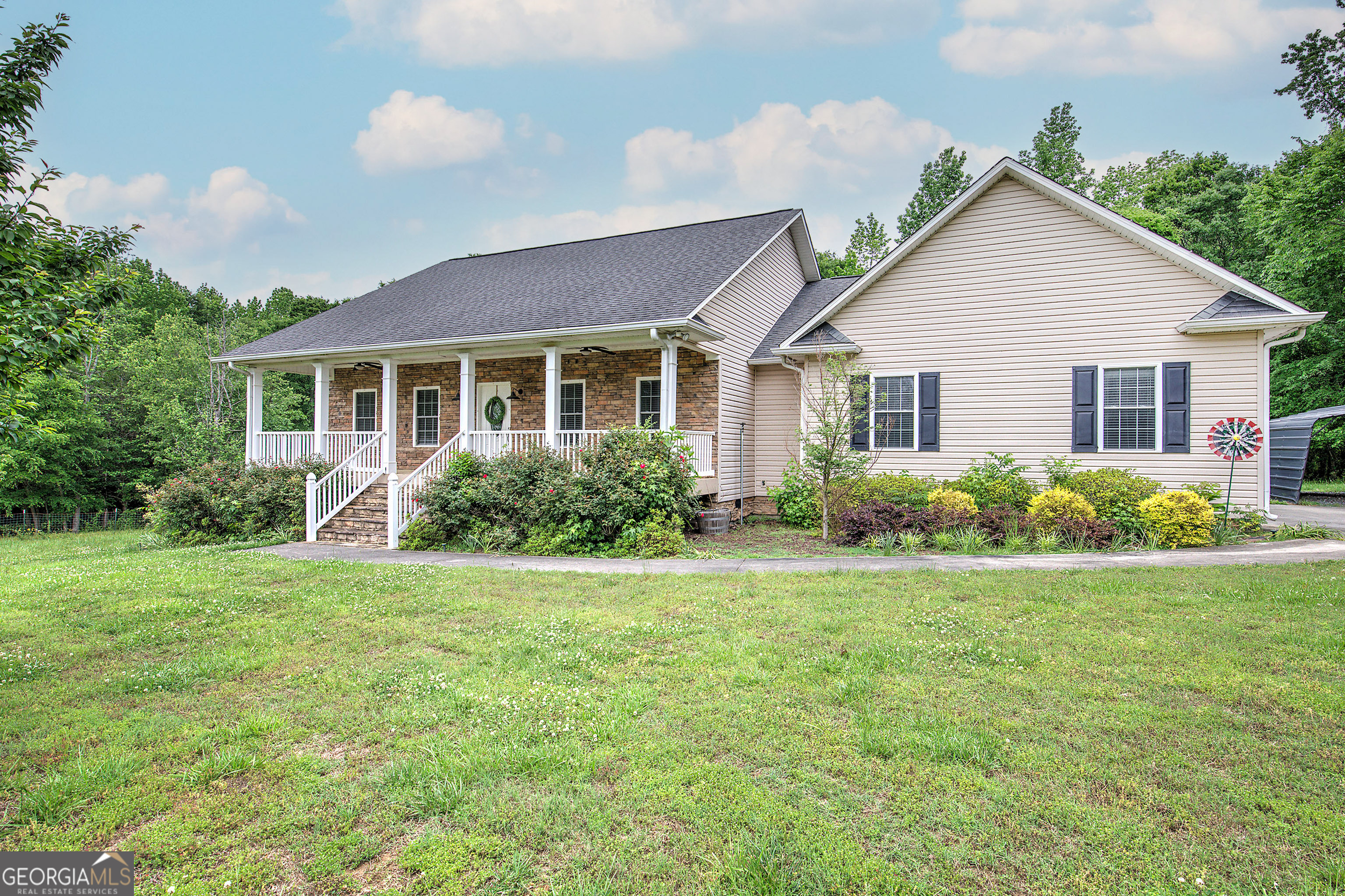 1005 Harmony Road Silver Creek GA 30173