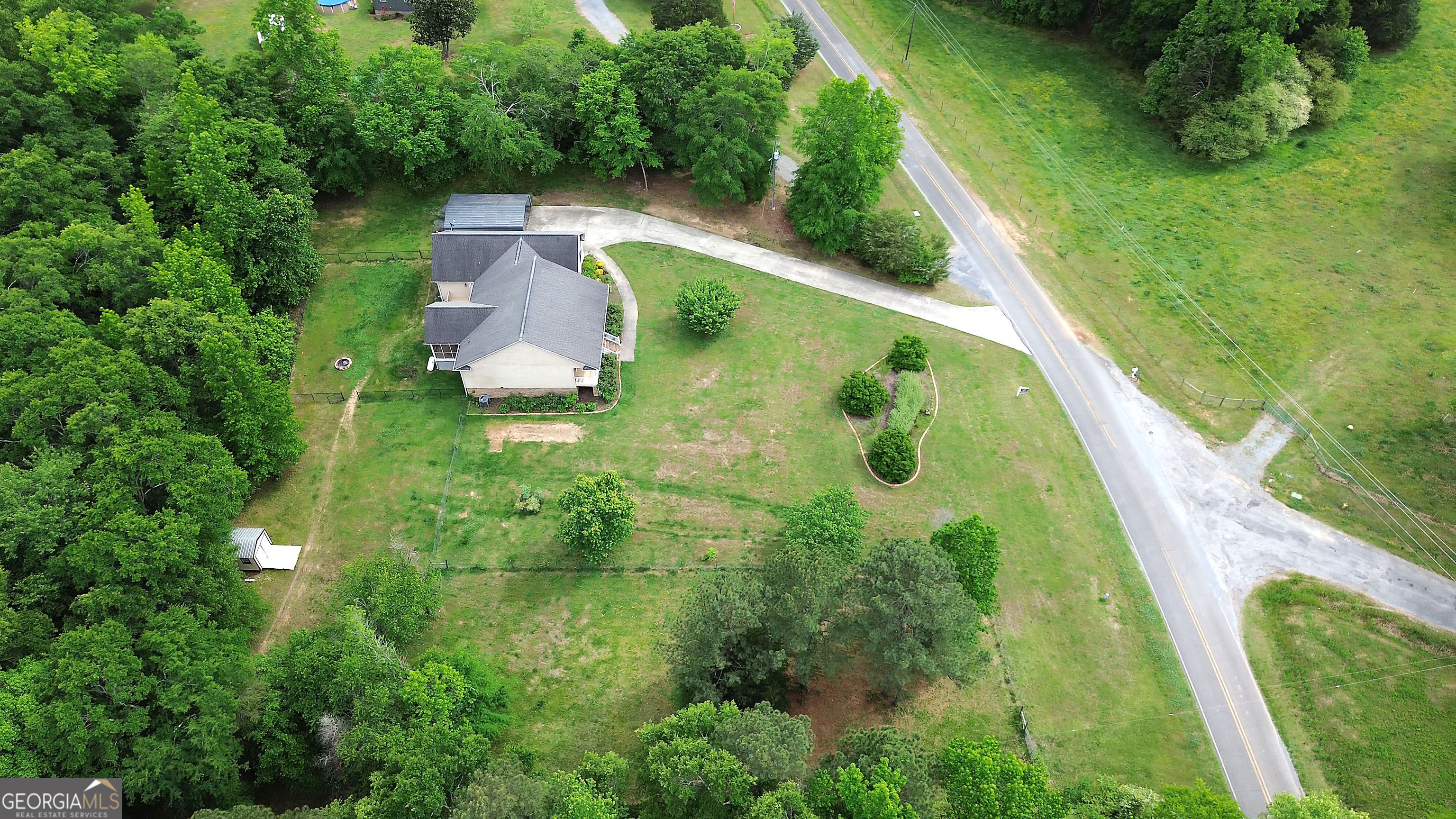 1005 Harmony Road Silver Creek GA 30173