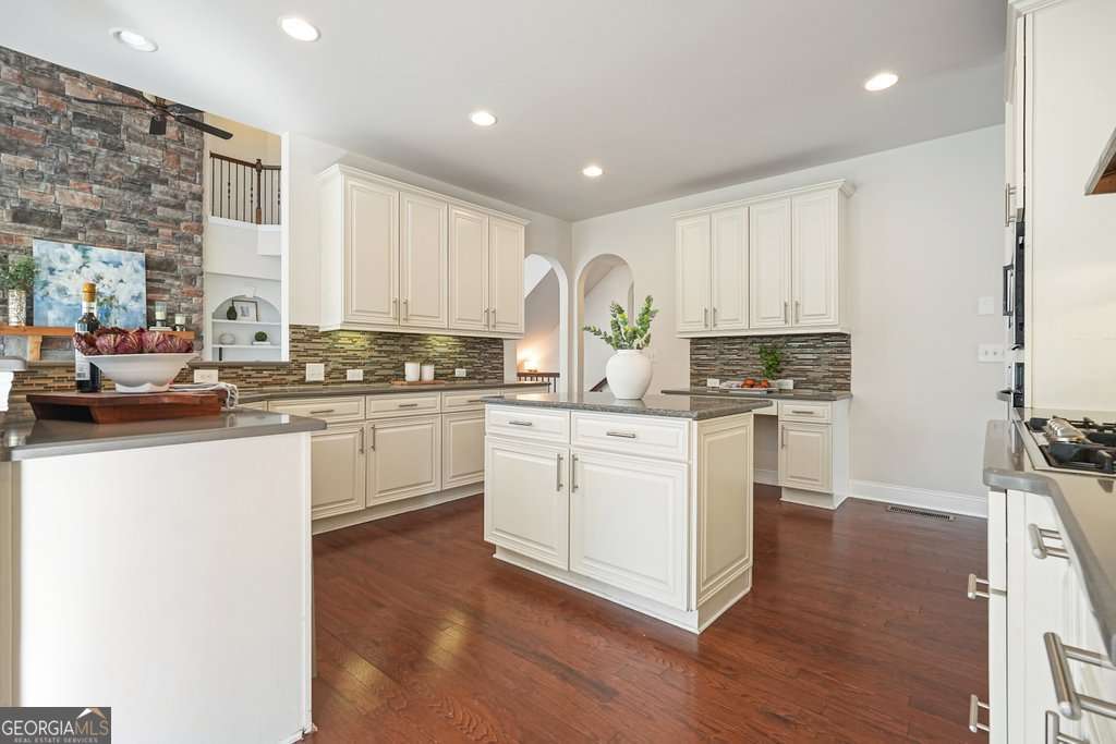 318 Heritage Overlook Woodstock GA 30188