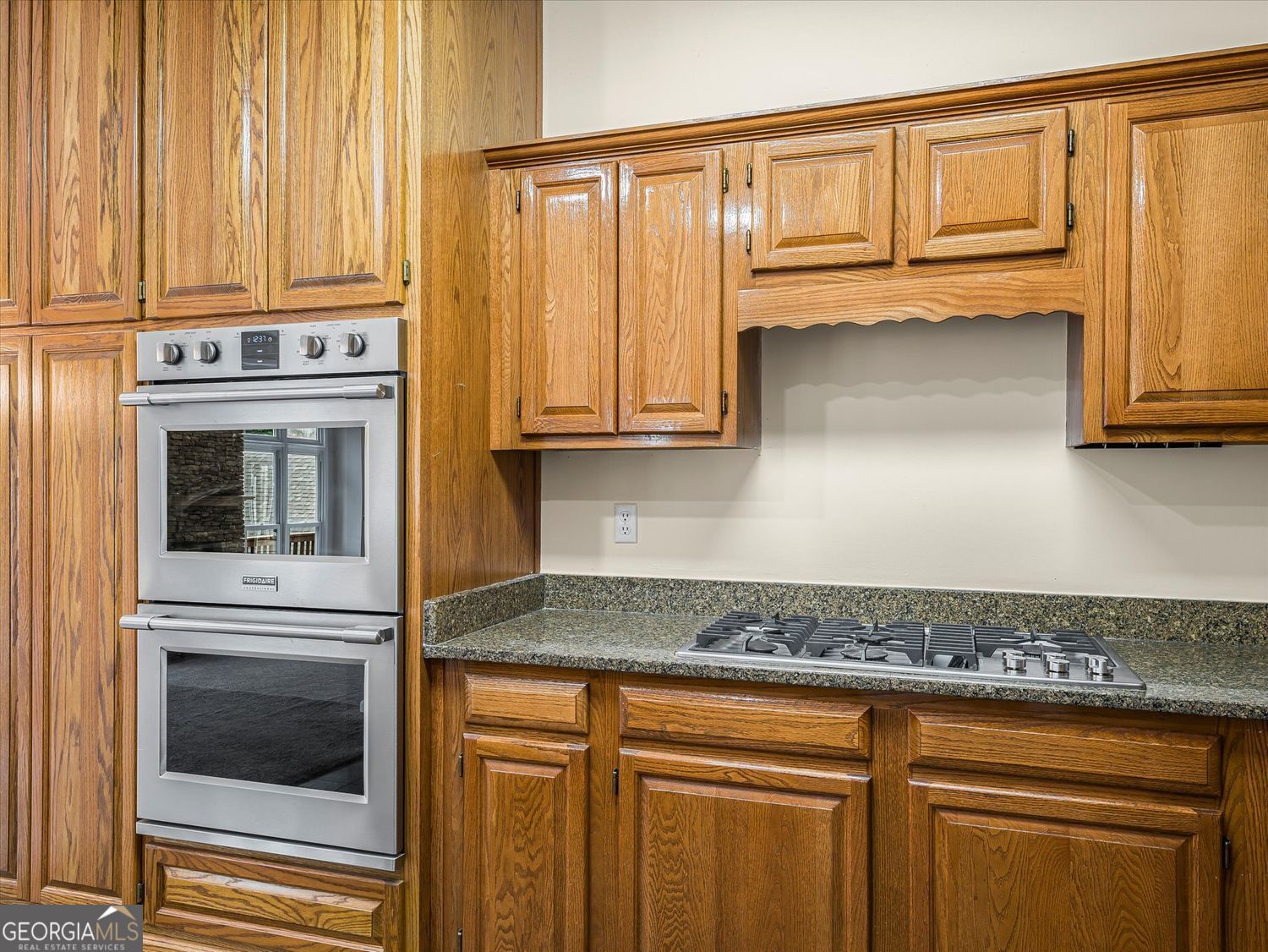 96 Southern Golf Court Fayetteville GA 30215