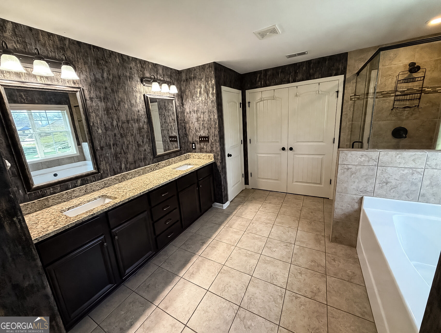 320 Cliffhaven Circle Newnan GA 30263