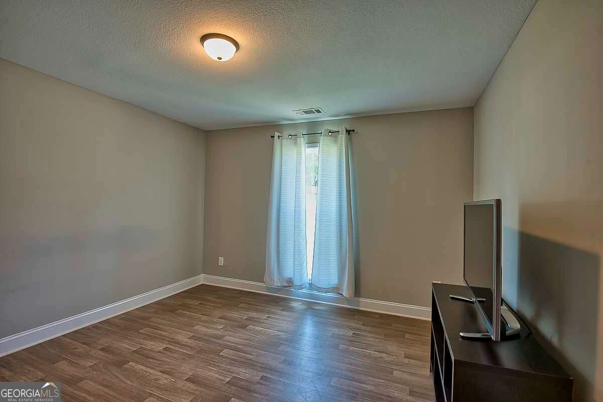 186 Kinsley Way Statham GA 30666