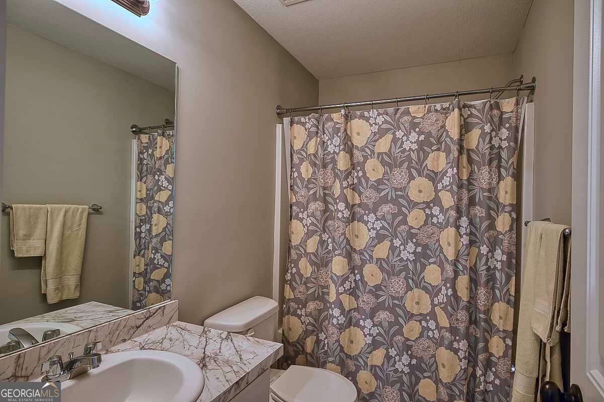 186 Kinsley Way Statham GA 30666