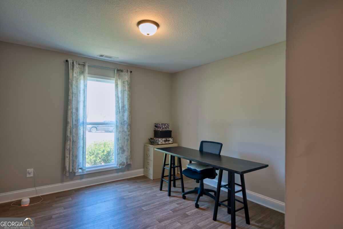 186 Kinsley Way Statham GA 30666