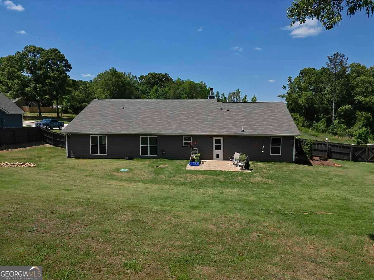 186 Kinsley Way Statham GA 30666