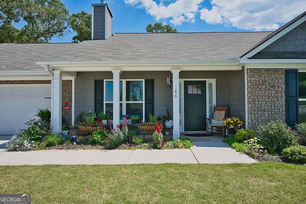 186 Kinsley Way Statham GA 30666