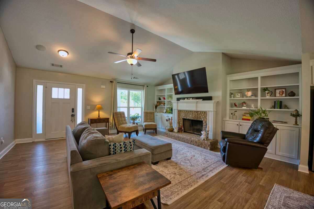 186 Kinsley Way Statham GA 30666