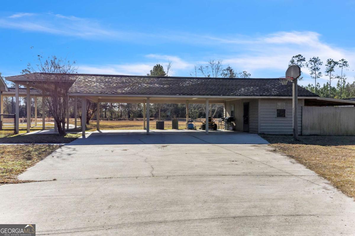 223 Hardy Johnson Road Fargo GA 31631