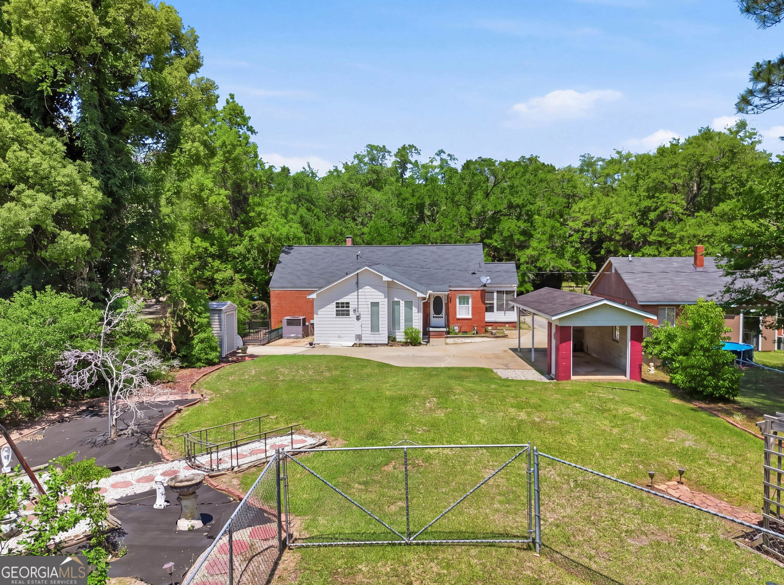 922 W 4th Avenue Albany GA 31701