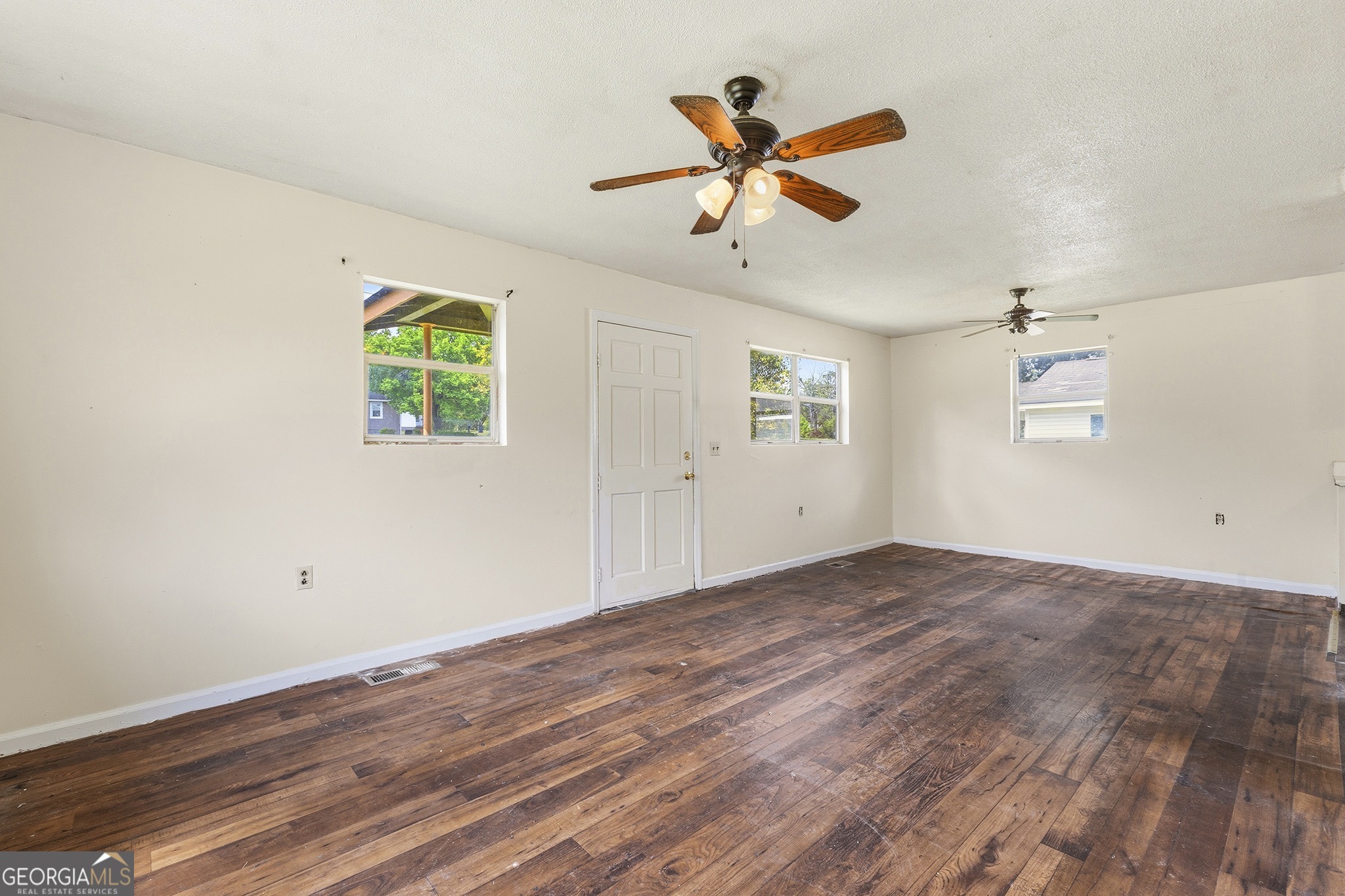 1512 State Ext Street Perry GA 31069