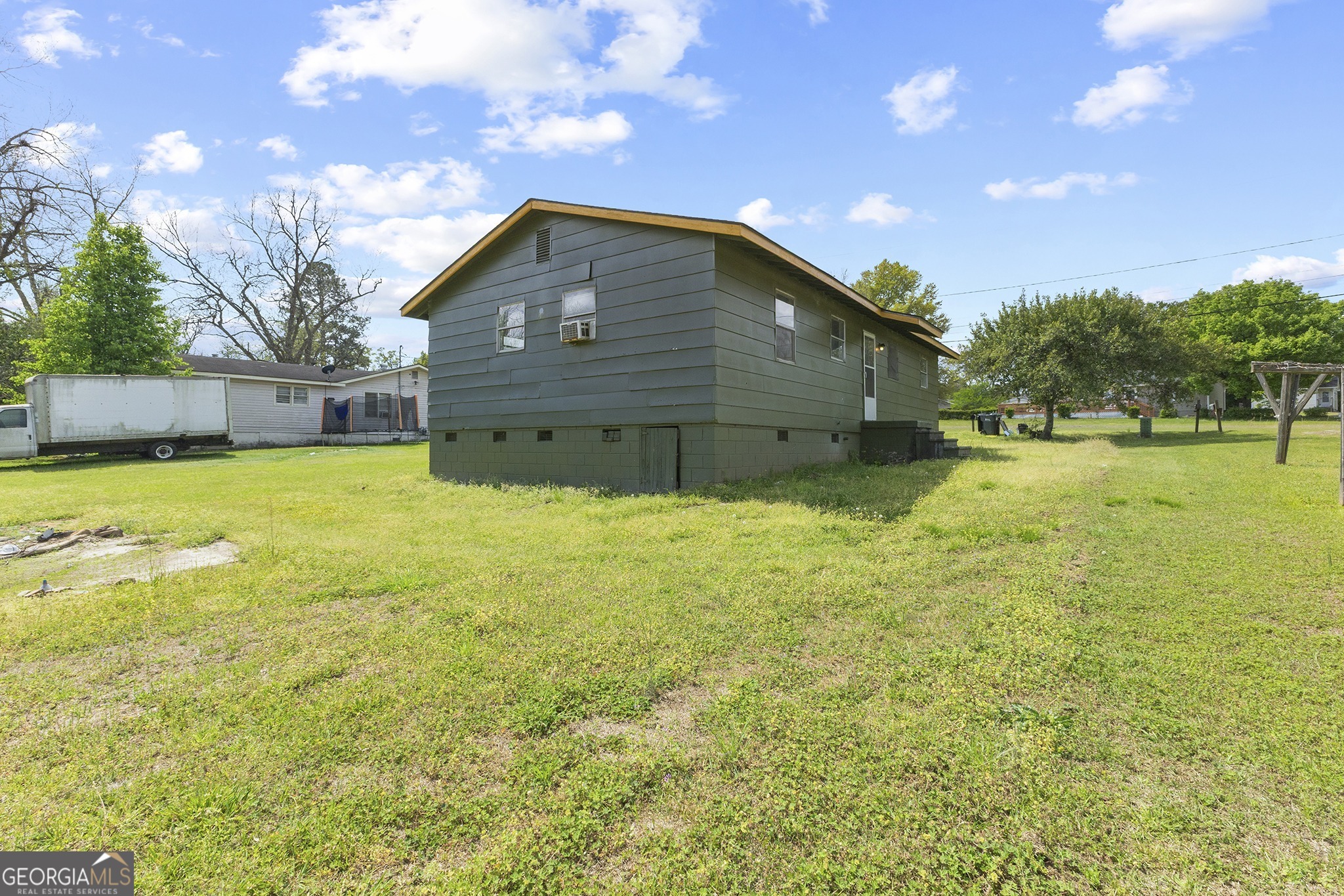 1512 State Ext Street Perry GA 31069